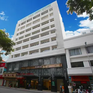 Saigon Отель