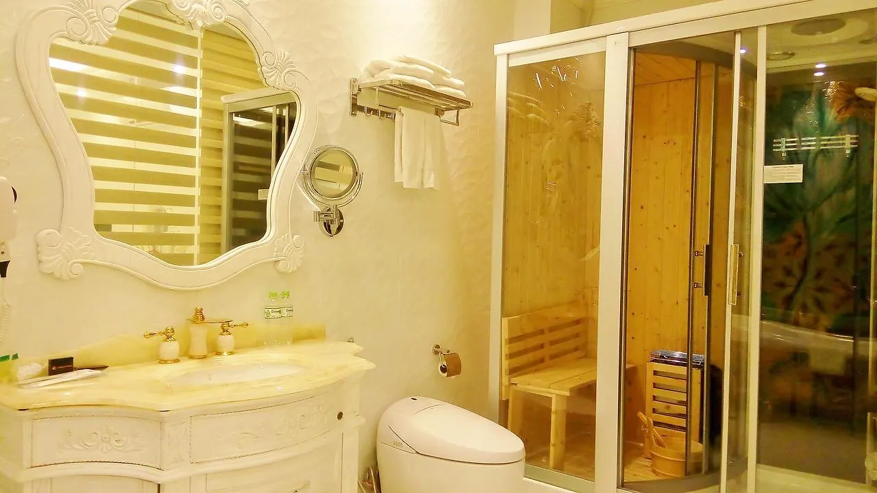 Tuong VI Hotel Saigon Ho Chi Minh City
